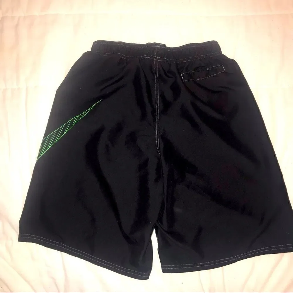 Nike basketball shorts in size boys XL